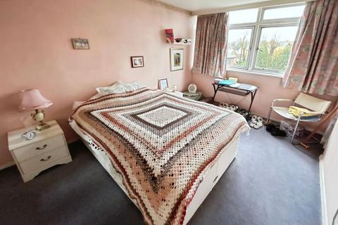 2 bedroom flat for sale, Endwood Court, Handsworth Wood Road, Birmingham, B20 2RZ