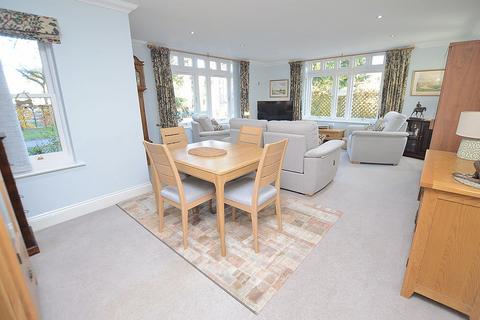 undefined, 5 Sterling Place, Woodhall Spa, Lincs, LN10 6NU