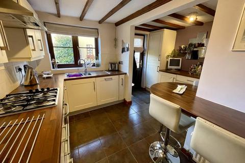 3 bedroom cottage for sale, Cores End Road, Bourne End SL8
