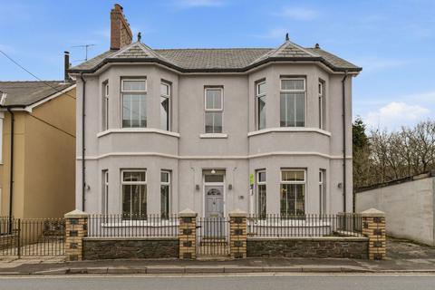 undefined, Cwmavon Road, Pontypool NP4