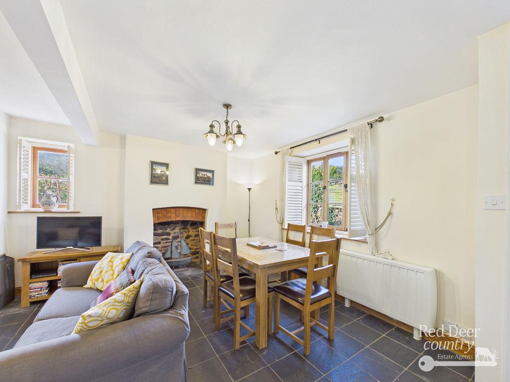 Sitting/Dining Room