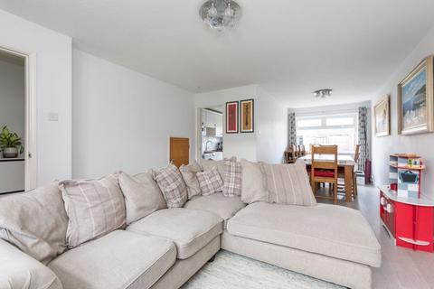 undefined, Egmont Road, Walton-On-Thames