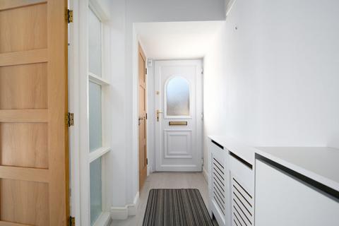 undefined, Egmont Road, Walton-On-Thames