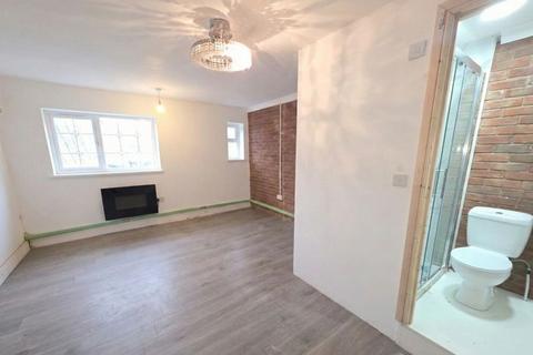 undefined, Hutton Road, Handsworth, B20