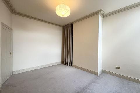 3 bedroom house to rent, Canal Bank, Manchester