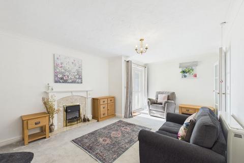 2 bedroom apartment for sale, Emslie Road, Falmouth - Retirement sea front apartment