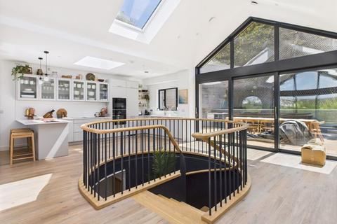 5 bedroom house for sale, Porthtowan, Truro - Property with the wow factor!