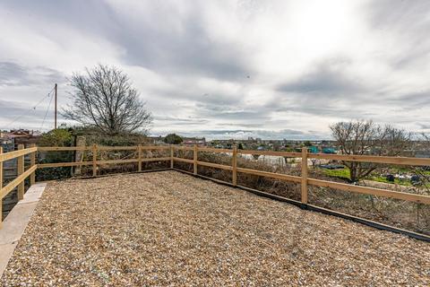 3 bedroom semi-detached house for sale, Locksway Road, Southsea