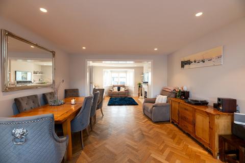 undefined, Marine Parade, Leigh-On-Sea