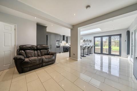 4 bedroom detached house for sale, St. Johns Road, Bedford MK44