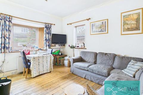 4 bedroom detached house for sale, Greenbank Avenue, Manchester M27