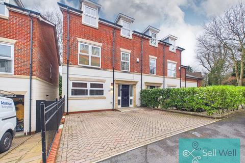 4 bedroom semi-detached house for sale, The Coppice, MANCHESTER M28