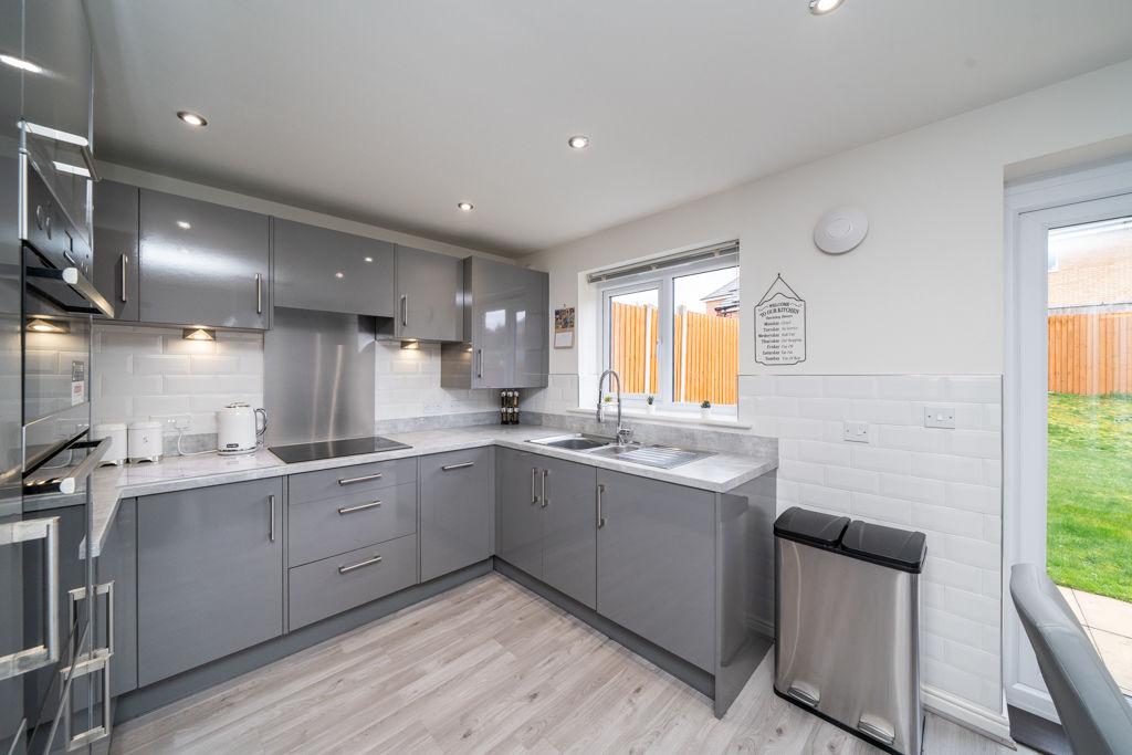 Dining kitchen