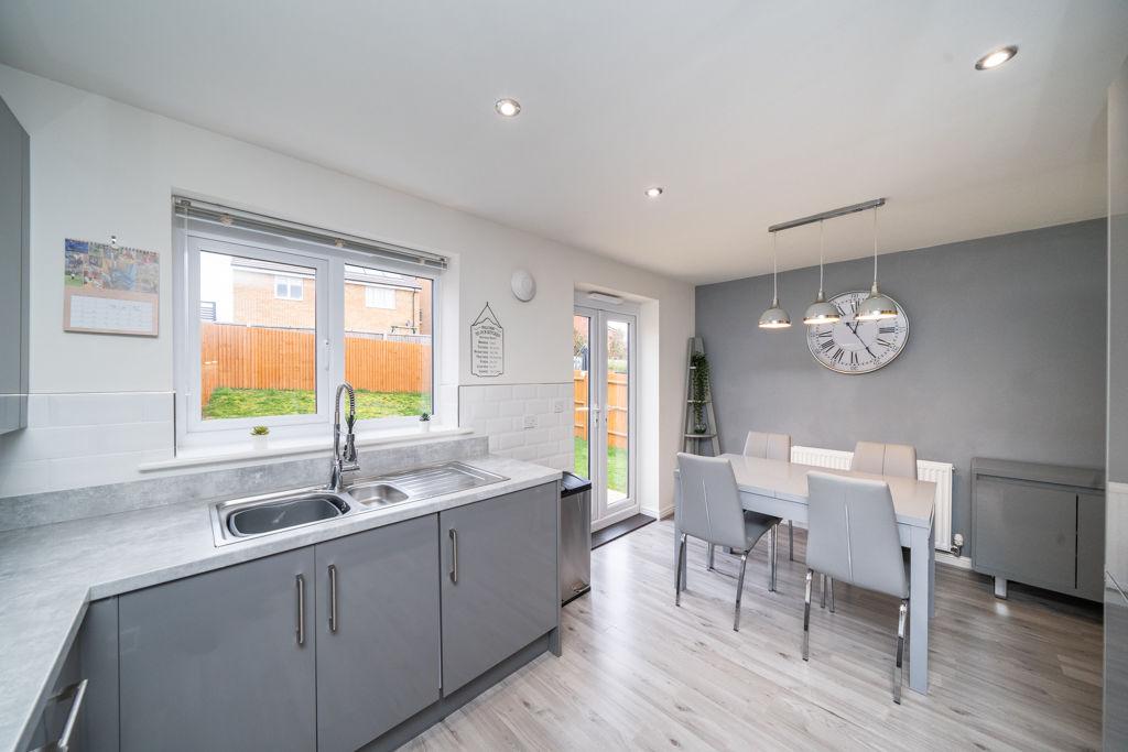 Dining kitchen