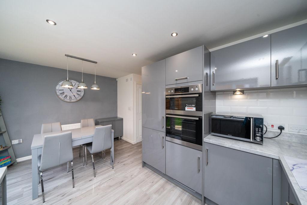 Dining kitchen