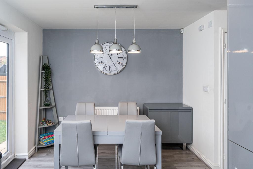Dining kitchen