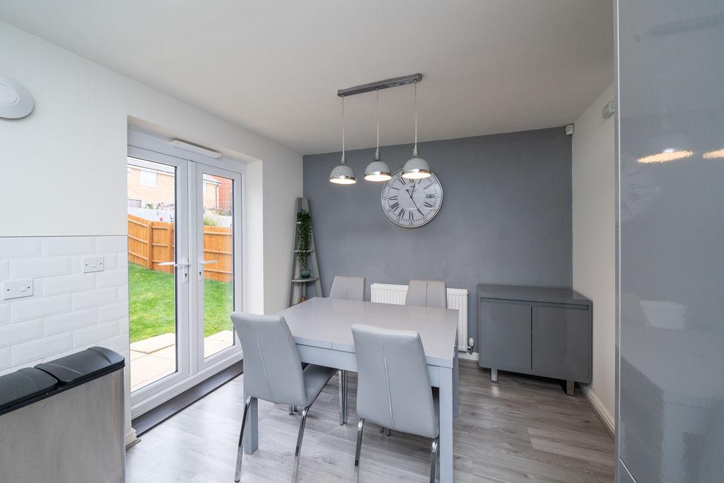 Dining kitchen