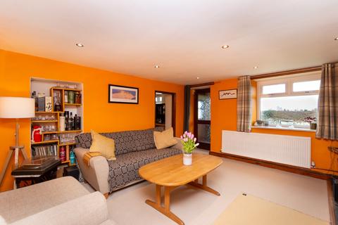 undefined, Tan Y Bwlch, Mynydd Llandygai, Gwynedd, LL57