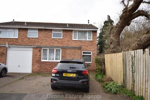 3 bedroom end of terrace house for sale, Chestnut Walk, Gosport
