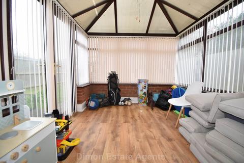 3 bedroom end of terrace house for sale, Chestnut Walk, Gosport