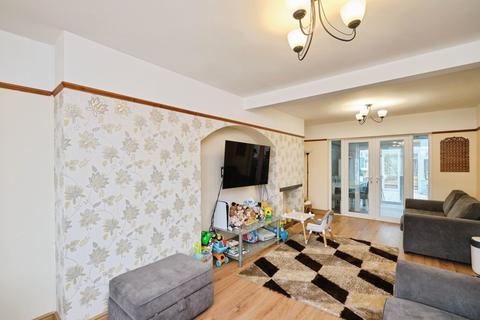 3 bedroom semi-detached house for sale, Fairford Road, Birmingham, B44