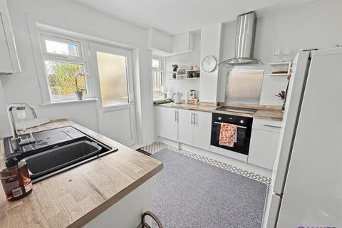 2 bedroom flat for sale, Moorfield Ave, Plymouth PL6