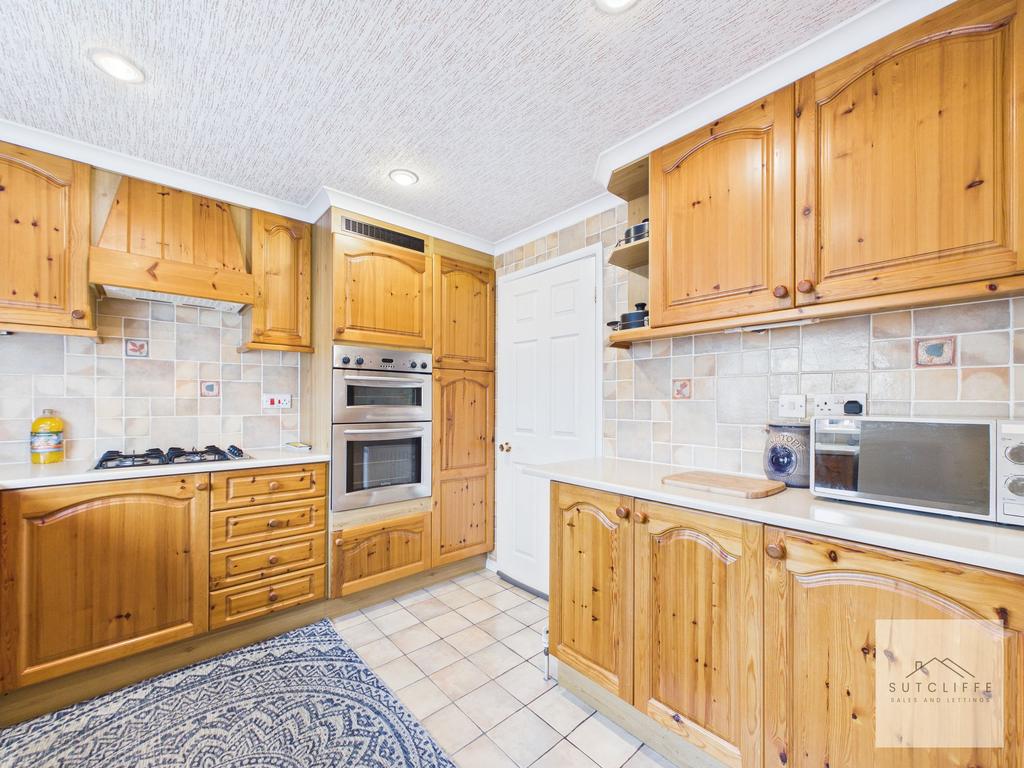 Kitchen / Utility