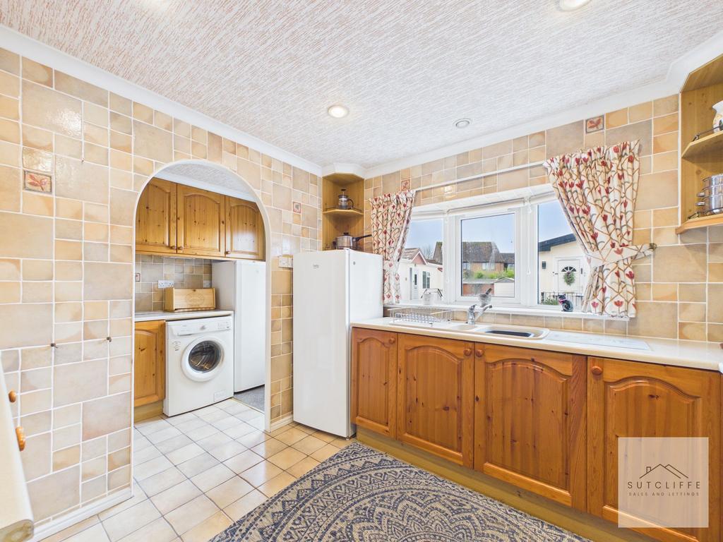 Kitchen / Utility