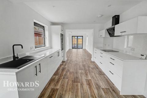 undefined, Beach Road, Scratby