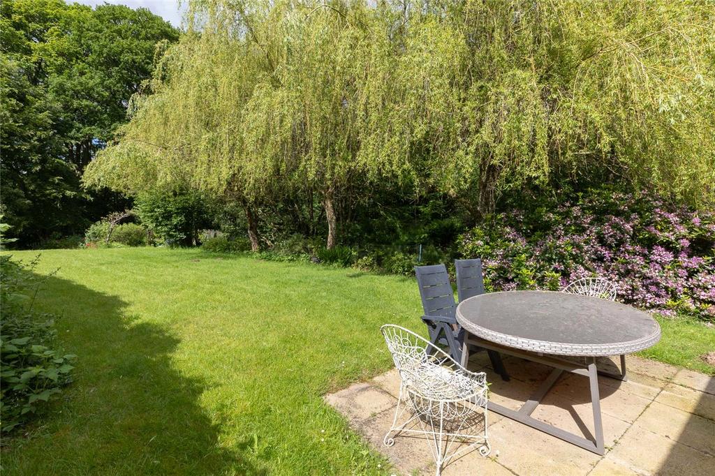 3 Fish Ponds Cottage