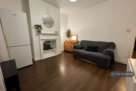 undefined, Moselle Avenue, London, N22