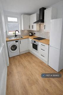 3 bedroom maisonette to rent, Park Road, Blyth, NE24