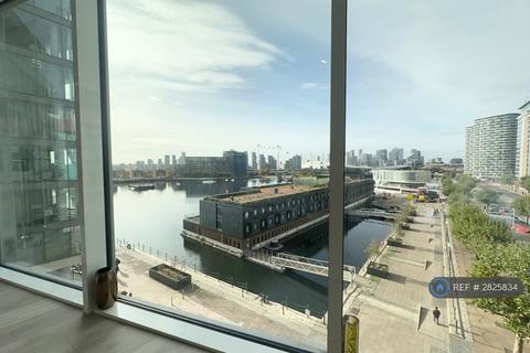 2 bedroom flat to rent, Balearic Apartments, London, E16