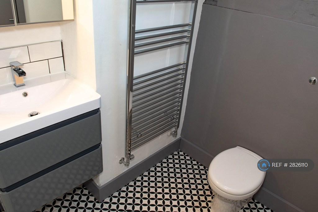 Top Floor Bathroom