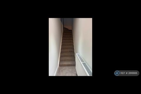 3 bedroom semi-detached house to rent, Woodhorn Crescent, Newbiggin-By-The-Sea, NE64