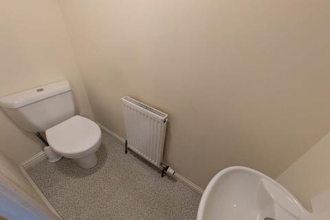 undefined, 17 Larch Street, ,