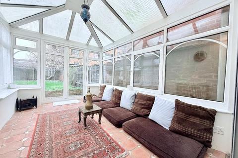 undefined, East Acton Lane, East Acton, London, W3 7EG
