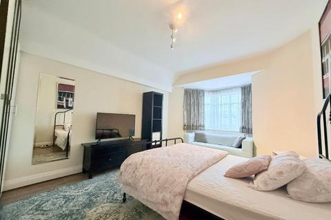 undefined, East Acton Lane, East Acton, London, W3 7EG