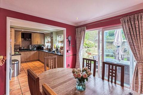4 bedroom end of terrace house for sale, Courtwood Lane, South Croydon CR0