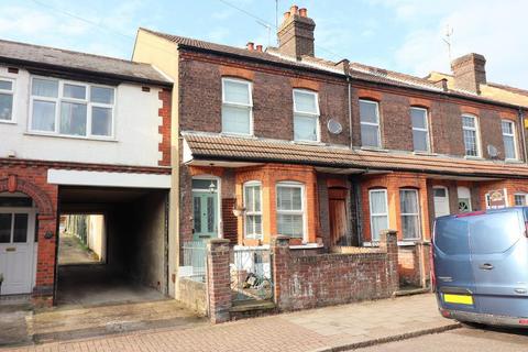undefined, Luton LU2