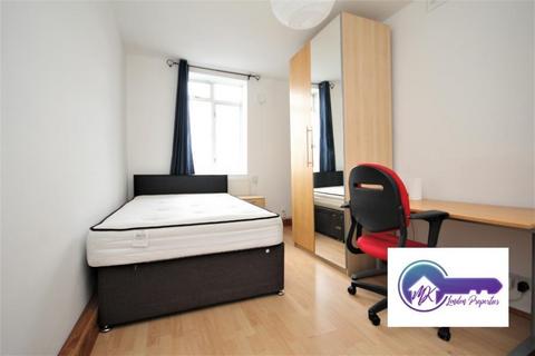 undefined, London E1
