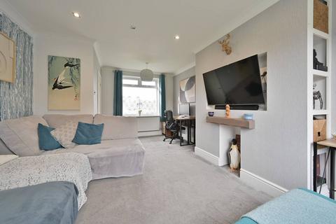3 bedroom terraced house for sale, Coates Way, Watford, Garston, WD25