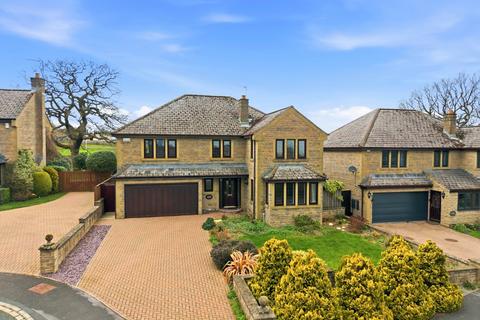 5 bedroom detached house to rent, Rossett Gardens, Harrogate, North Yorkshire, HG2