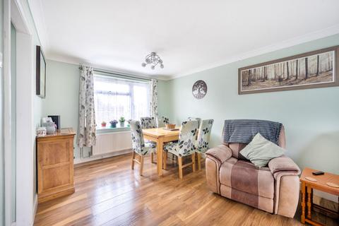 undefined, Dolphin Drive, Dunstable LU5