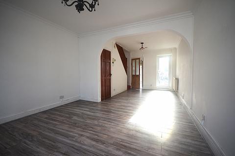 3 bedroom terraced house to rent, Netley Road, Ilford, IG2
