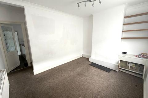 3 bedroom terraced house for sale, 20 Southill Road, Chatham, ME4 5SA