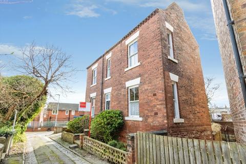 undefined, College Grove, Wakefield, West Yorkshire, WF1