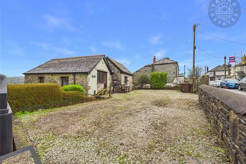undefined, 'Substantial 2,900 sq ft residence with additional one bedroom residence and extensive 660 sq. ft cellar'