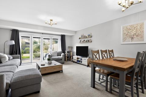 5 bedroom townhouse for sale, Braby Drive, Horsham, RH12