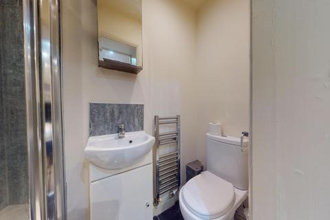 Studio to rent, Ash Grove